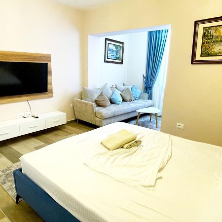 Peace Apartments Durrës Esterno foto
